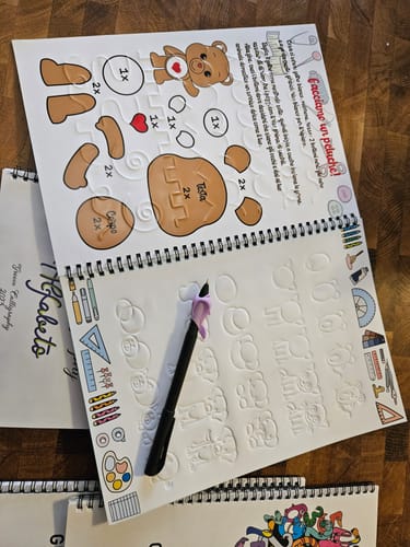 Customer photo review of 1 x Groove Calligraphy ™ - Manuali di calligrafia riutilizzabili con scanalature (Italiano)