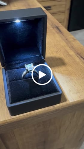 Customer video review of 2.50-8.00 CT Princess Cut Diamonds - Bridal Set