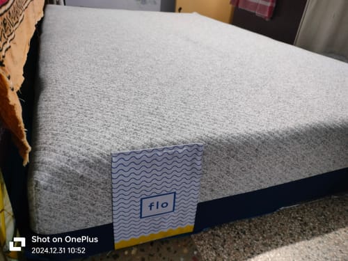 Customer photo review of Flo Anti-Gravity™ Latex Mattress 9 inch
