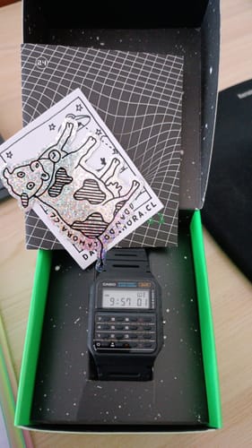 Reseña con foto de un cliente sobre Reloj Calculadora Casio Vintage CA-53W-1Z Negro