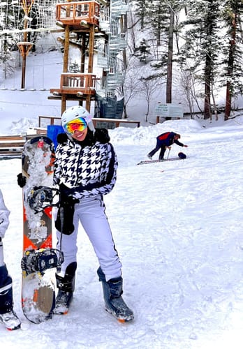 Customer photo review of Women Chic One-piece Ski Jumpsuits Houndstooth Snow Outfits