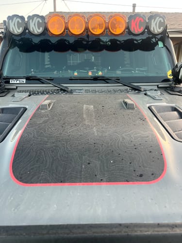 Customer photo review of Hood Graphic for RUBICON | Black Topo - fits Wrangler JL & Gladiator JT