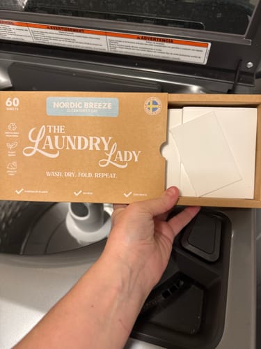 Customer photo review of Nordic Breeze Scented Laundry Sheets