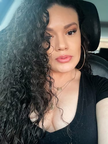 Customer photo review of LUSHSHRUB Self-adhesive Cluster Lashes