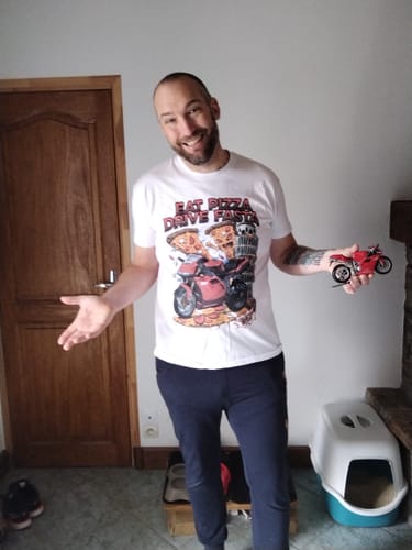 Customer photo review of EAT PIZZA DRIVE FASTA