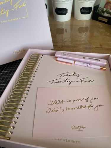Customer photo review of 2025 Daily Planner - Blush