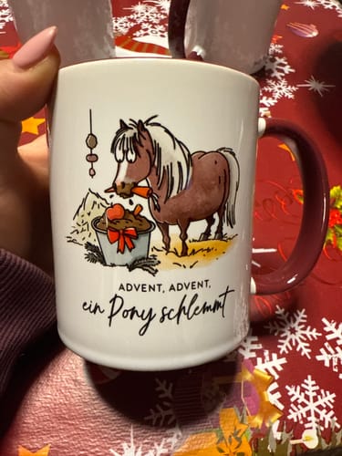 Customer photo review of Advents-Tasse "Ein Pony schlemmt"