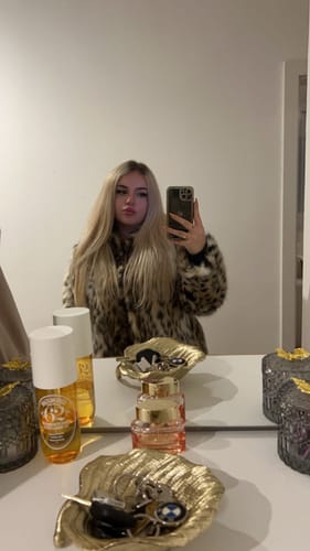 Customer photo review of Milano Luxé Kunstfell Jacke