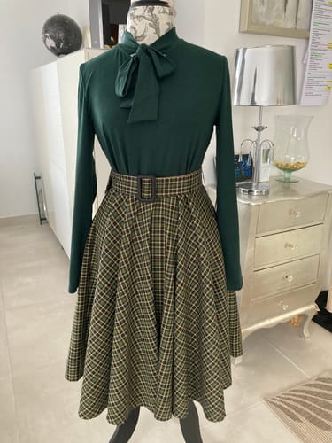 Avis photo d'un client sur Robe en tricot à carreaux vert foncé des années 1950 Cocktail Chic