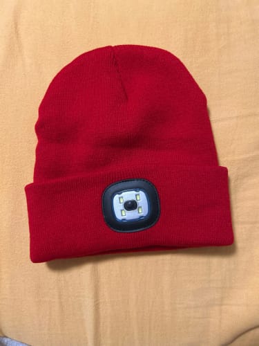 Customer photo review of Lumi Light Beanie