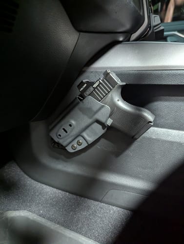 Customer photo review of RAM Truck Universal Accessory Mount