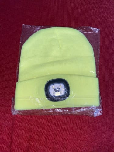 Customer photo review of Lumi Light Beanie