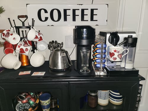Customer photo review of Red Hearts Bone China Mug Set of 4