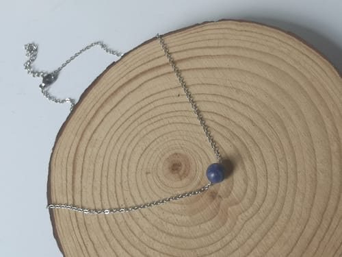 Customer photo review of Collier à perle de sodalite en acier inoxydable