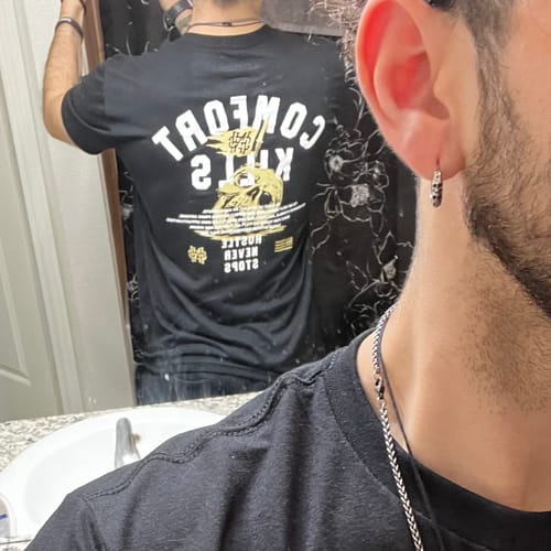 Customer photo review of Comfort Kills