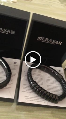 Customer video review of Lederarmband "Ring"