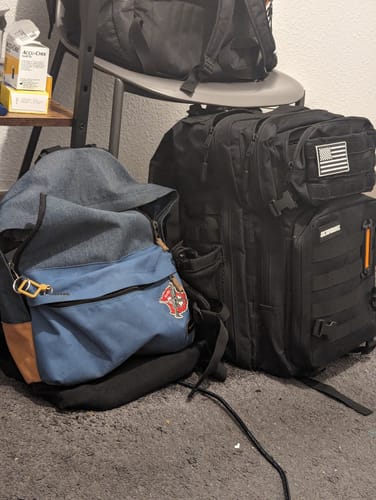 Customer photo review of Mochila Táctica 45L con compartimento para comida Negro