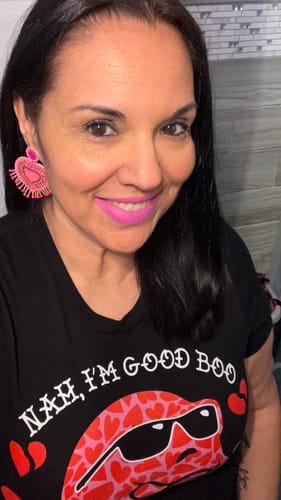 Customer photo review of Premium Nah I'm Good Boo Valentine's Day T-shirt