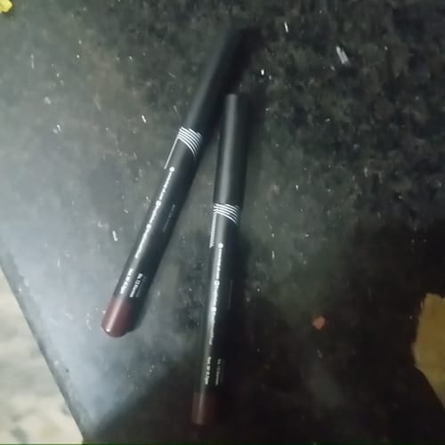 Customer photo review of Lipstick Pencil