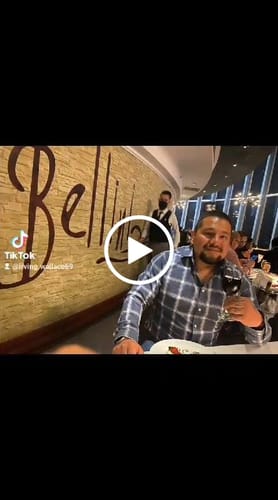 Customer video review of Menú Golden