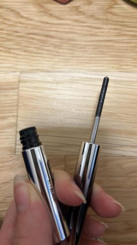Customer photo review of Rise Luxus Iron Wand Mascara