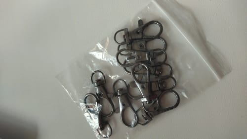 Customer photo review of Stellar Guitar Keychain
