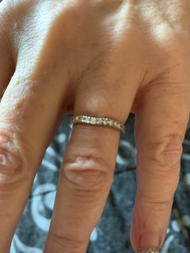 Customer photo review of 0.45 CT Round Cut Natural Diamonds - Wedding Band