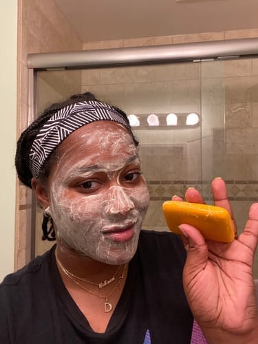 Customer photo review of Noirwild™ Turmeric Soap