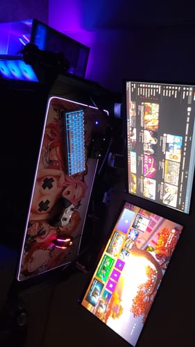 Customer photo review of Belle Delphine P1 Baddie RGB Mousepad - XL