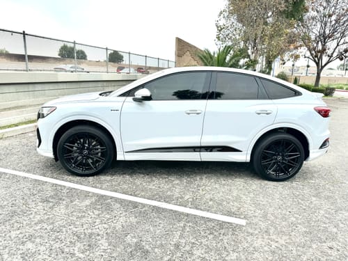 Customer photo review of CUSTOM 1-PIECE FORGED WHITE WHEELS: RV-MC01