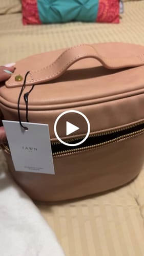 Customer video review of The Train Case - Warm Blush