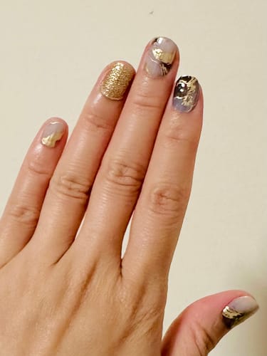 Customer photo review of Moody (NO PACKAGING) | Nail Polish Wraps