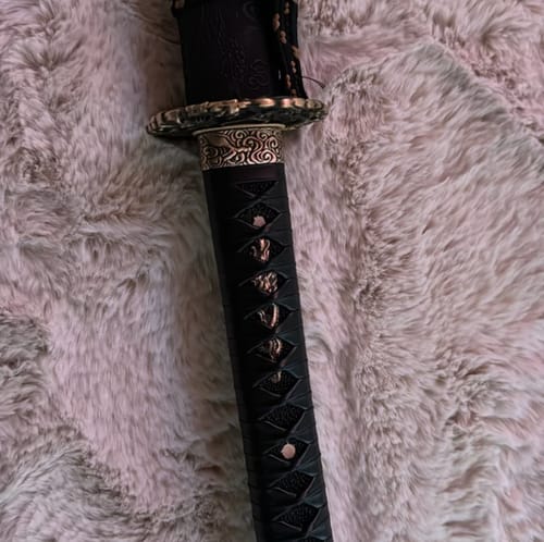 Customer photo review of Damascus samurai sword