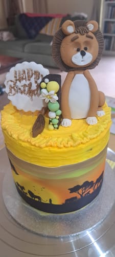 Customer photo review of African Landscape - Icing Cake Wrap