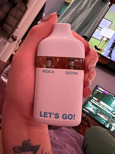 Customer photo review of Let's Go! 6000mg Takeoff Blend THC | 6ml Disposable