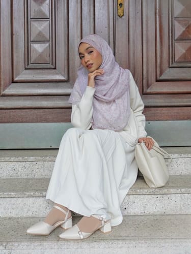Customer photo review of BASIC Seline Heels