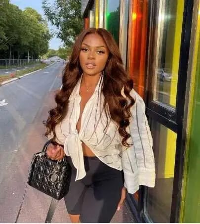 Customer photo review of HD 13x4 Chocolate Brown Lace Front Human Hair Wigs For Women Body Wave Transparent 360 Full Lace Frontal Wigs On Clearance Sale