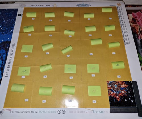 Customer photo review of Mystery 2023 - Quadratisch mit AB und nachtleuchtend