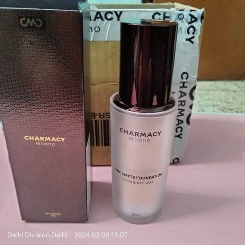 Customer photo review of CMC MATTE FOUNDATION - Perfect Canvas for your make-up