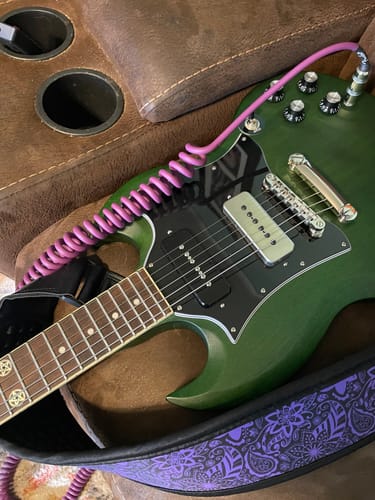 Customer photo review of Zero-Gravity Strap for Guitar & Bass