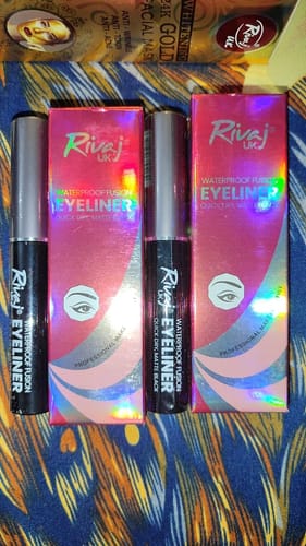 Customer photo review of Quick Dry Matte Waterproof EyeLiner