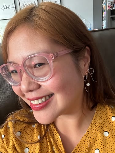 Customer photo review of Ligaya Bow Threaders