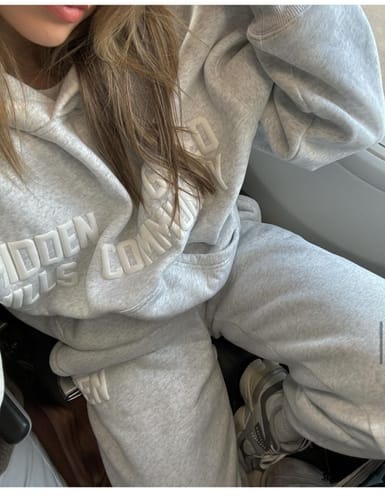 Customer photo review of GATED COMMUNITY SWEATPANTS LIGHT GREY