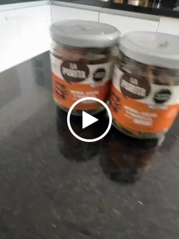 Customer video review of Galletas de Avena, Cacao y Vainilla rellenas de Maní (200g)