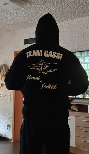 Customer photo review of Team Gassi Fauststoß - Individueller Hoodie Unisex Rückendruck