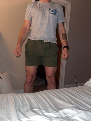 Customer photo review of Broccoli 5" - Green Shorts