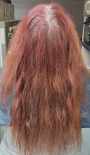 Reseña con foto de un cliente sobre Pack 2 Hennas Jamila BAQ Premium - Cobrizo Intenso y Duradero 🔥 👩🏼🦰