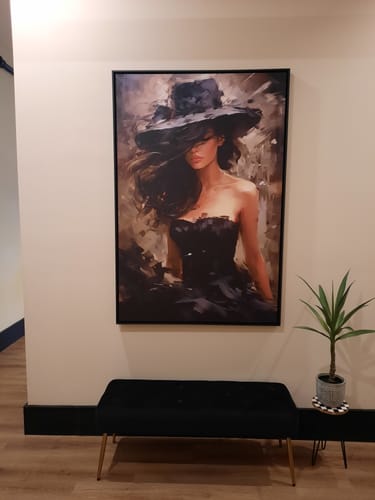 Customer photo review of Black Dress Muse