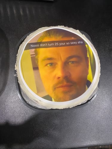 Customer photo review of 20 cm Pre-cut Circle Custom Edible Icing Image