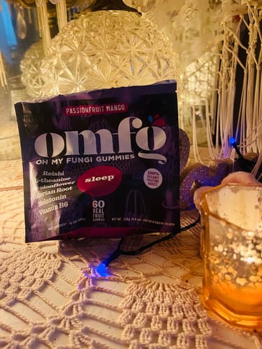 Customer photo review of Passionfruit Mango Sleep Gummies